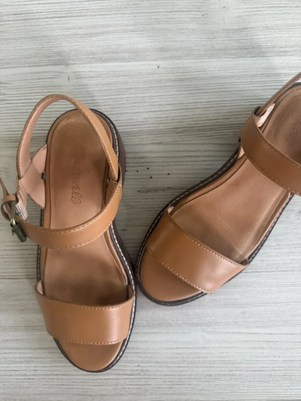 Madewell Erin Lugsole Sandal - Picture 5 of 9